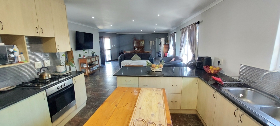3 Bedroom Property for Sale in Sunrise On Sea Eastern Cape